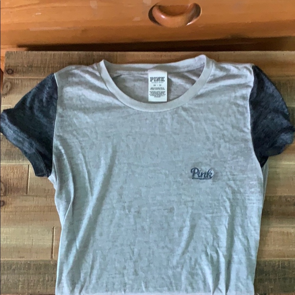 Pink tshirt